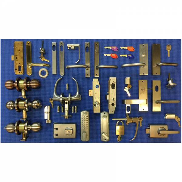   &raquo; Click to zoom ->